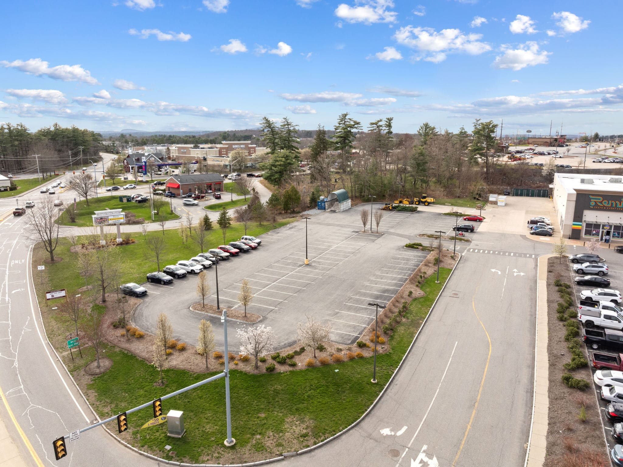 Rare Pad Site in a bustling shopping plaza in Manchester!