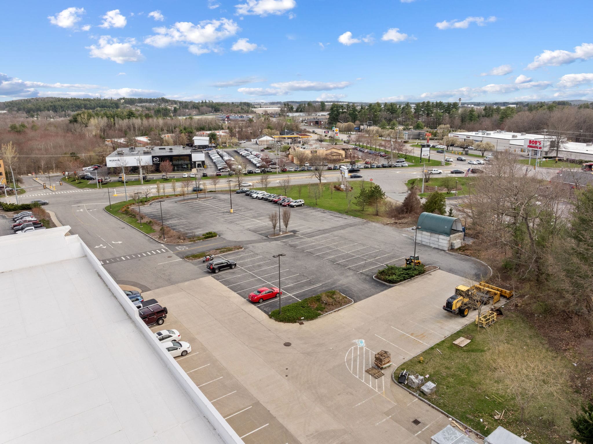 Rare Pad Site in a bustling shopping plaza in Manchester!