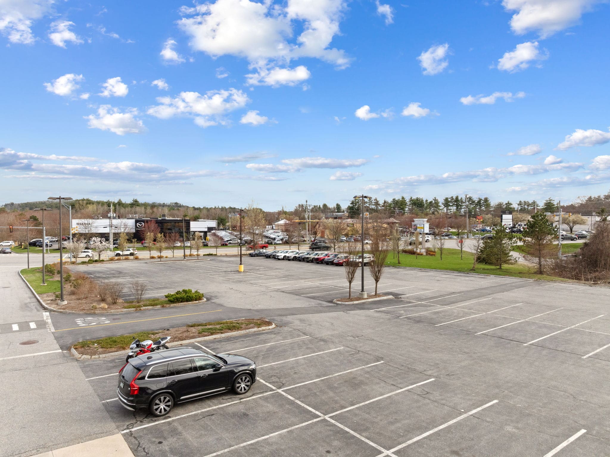 Rare Pad Site in a bustling shopping plaza in Manchester!