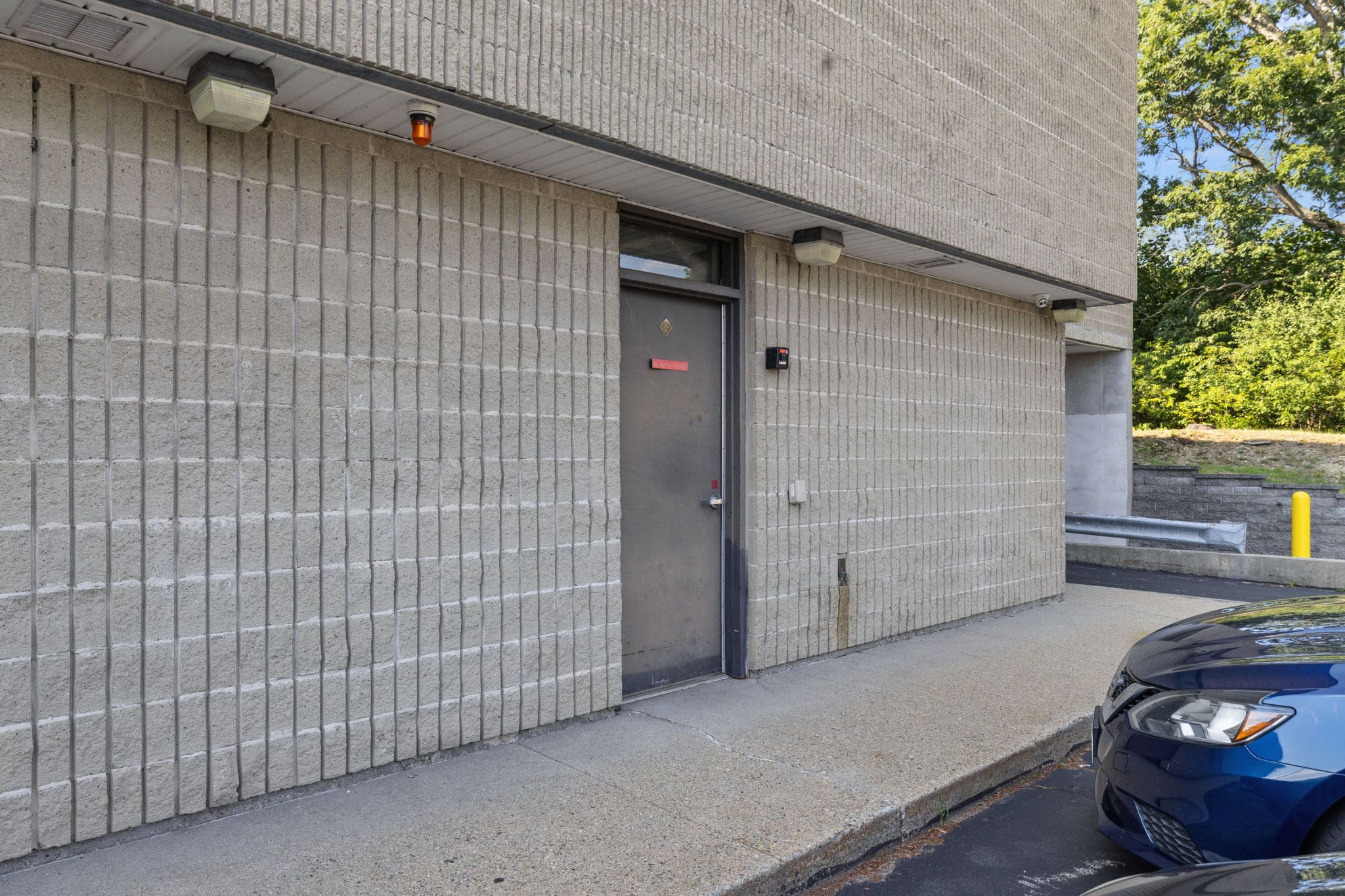5,000 SF of versatile basement space on Amherst Street in Nashua