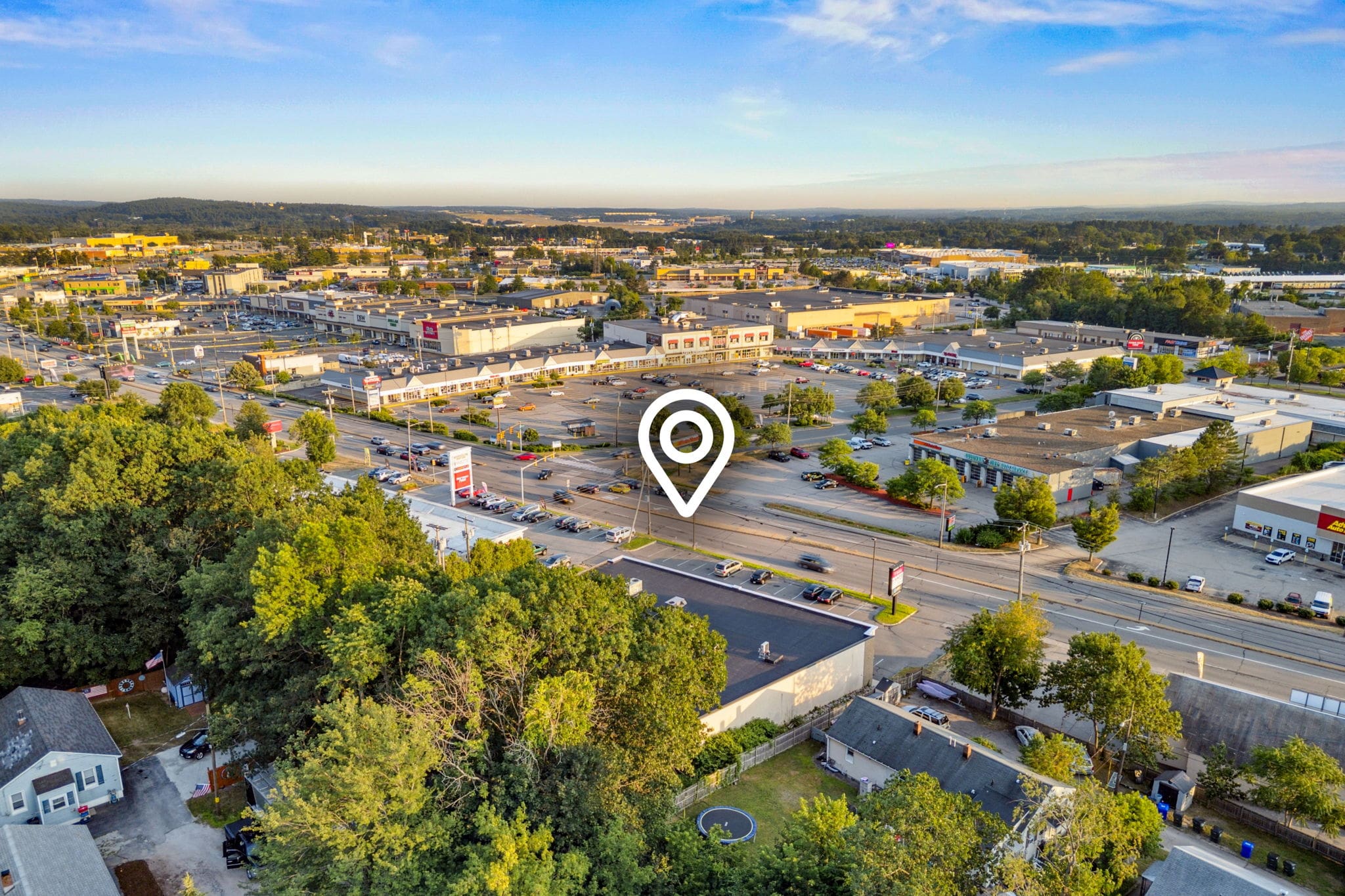 Highly visible retail space on bustling South Willow Street