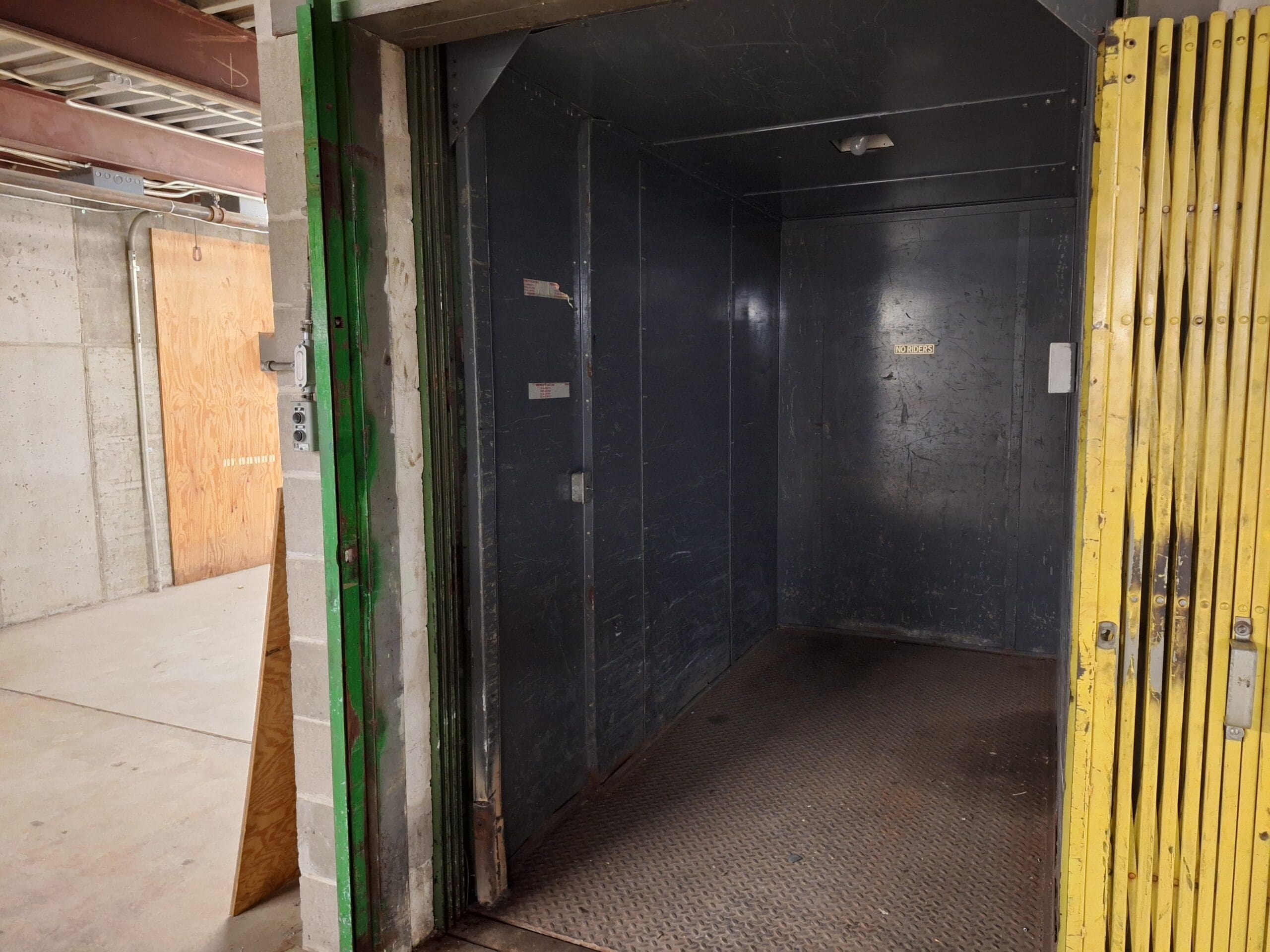 5,000 SF of versatile basement space on Amherst Street in Nashua