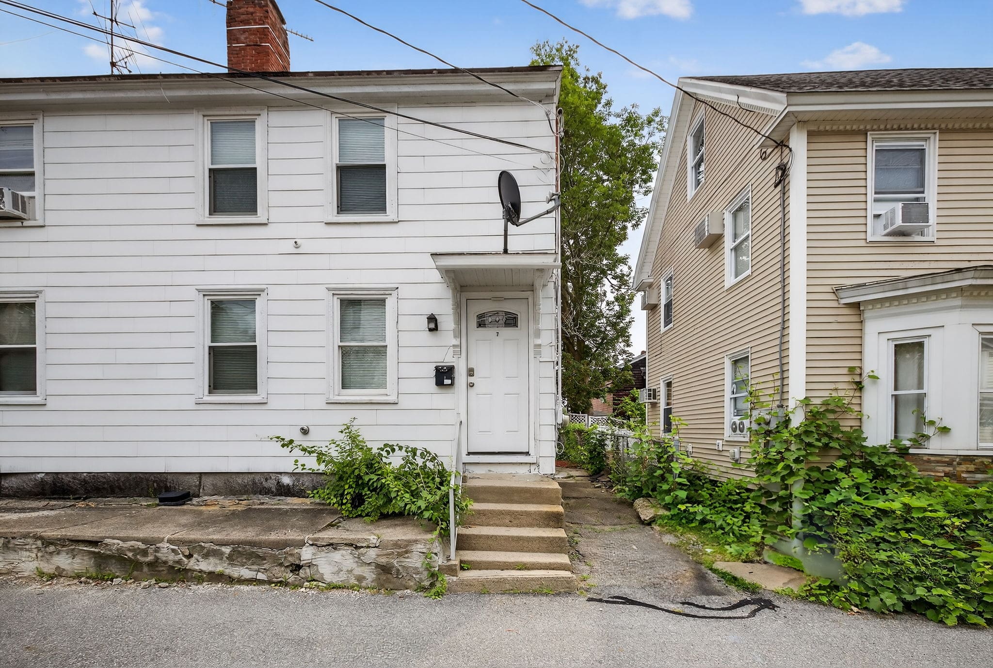 Updated multifamily steps away from North End, Nashua