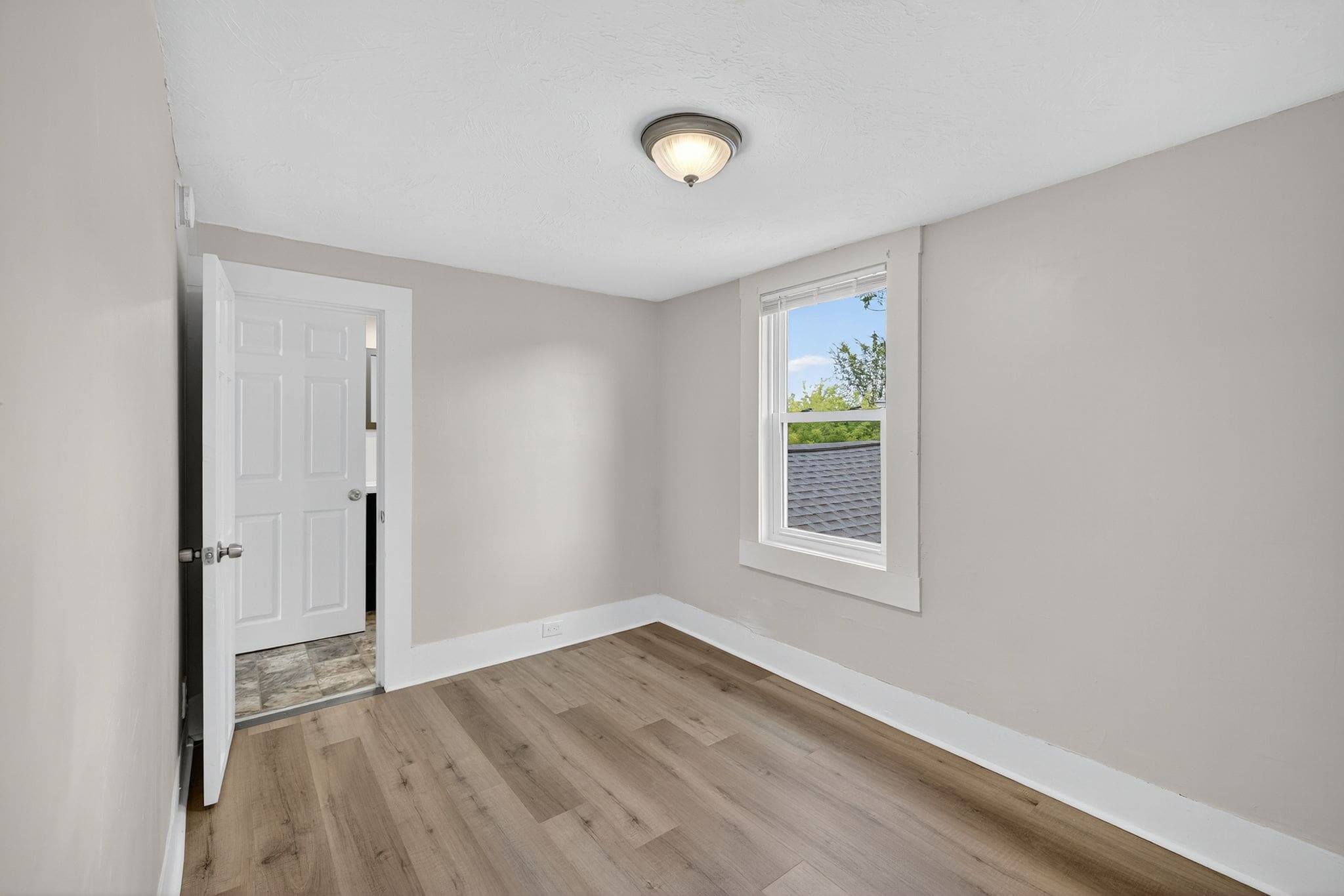 Updated multifamily steps away from North End, Nashua