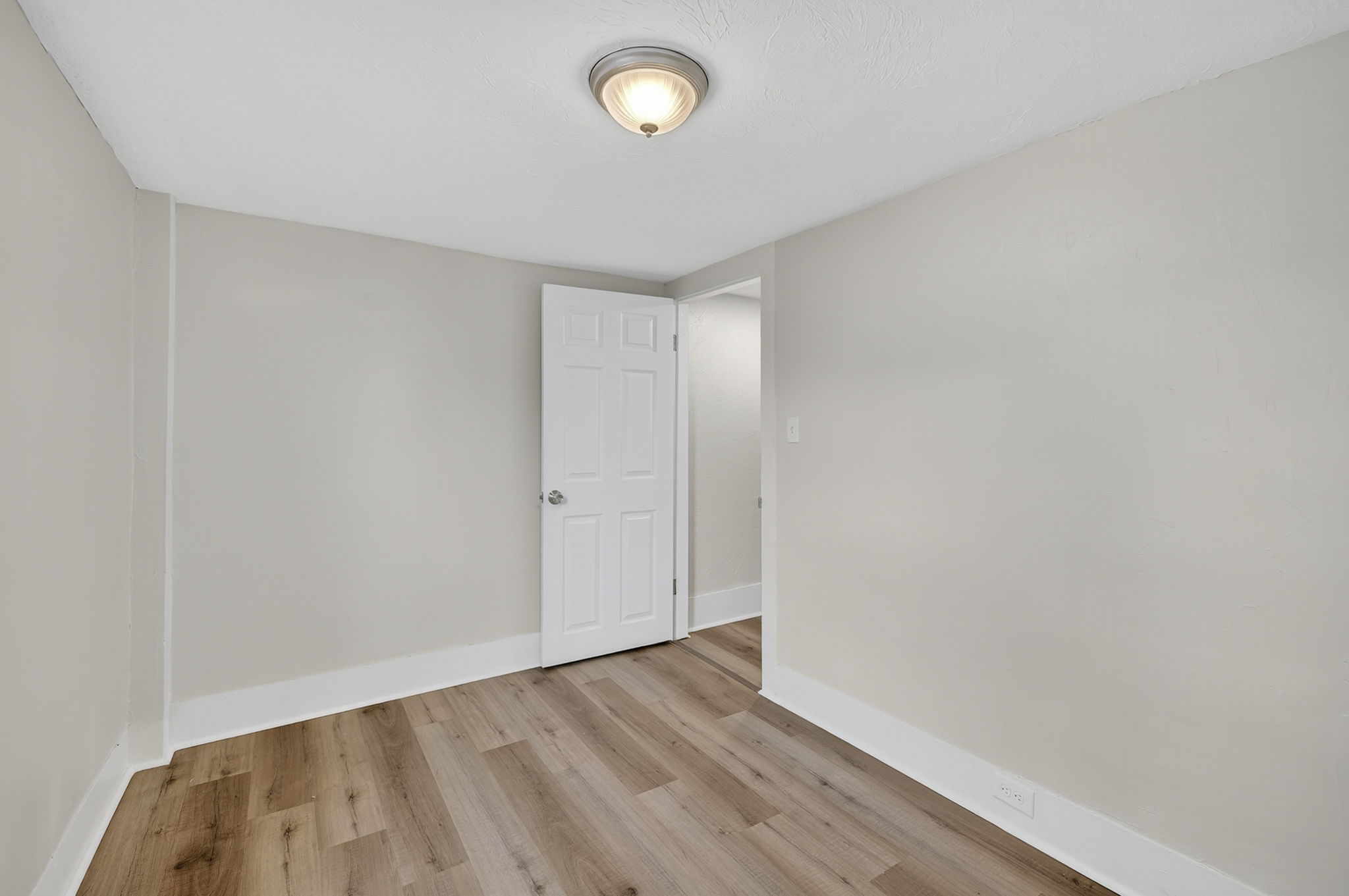 Updated multifamily steps away from North End, Nashua