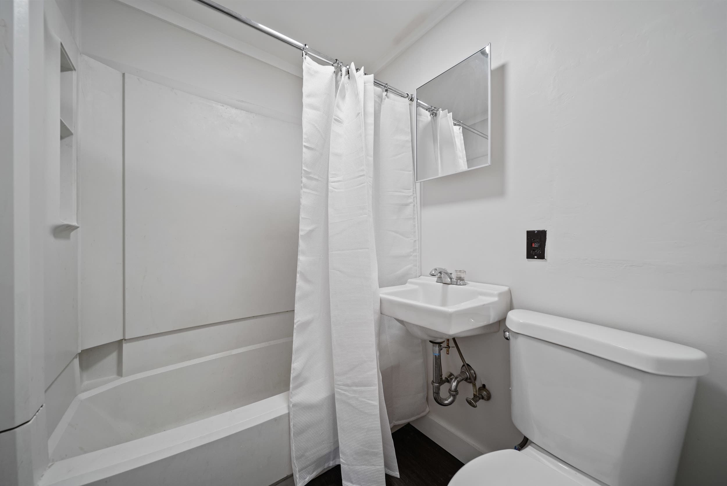 10 Unit Mixed-Use Portfolio Across 4 Buildings in Concord