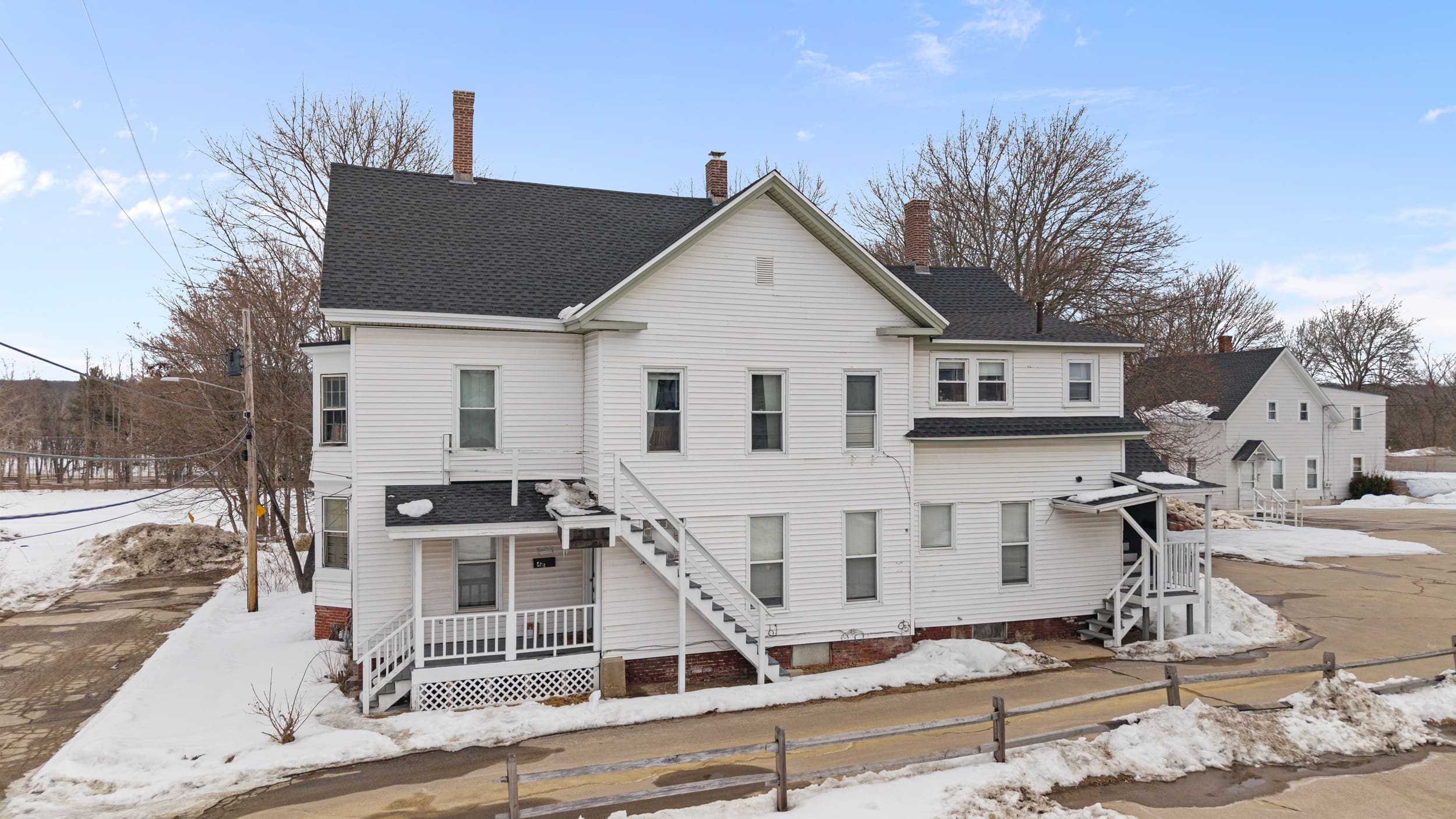 10 Unit Mixed-Use Portfolio Across 4 Buildings in Concord
