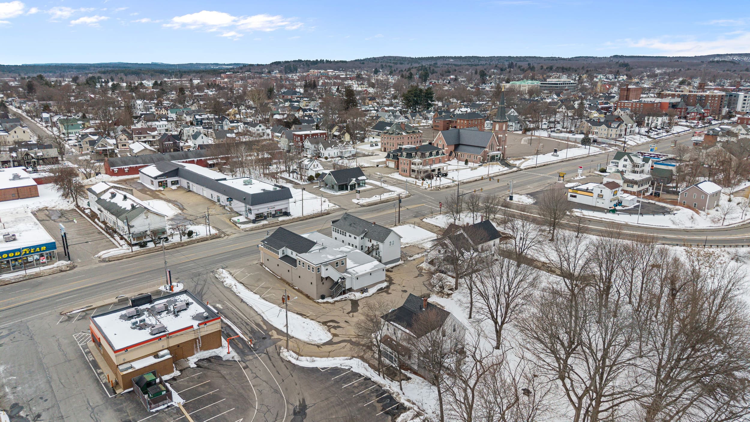 10 Unit Mixed-Use Portfolio Across 4 Buildings in Concord