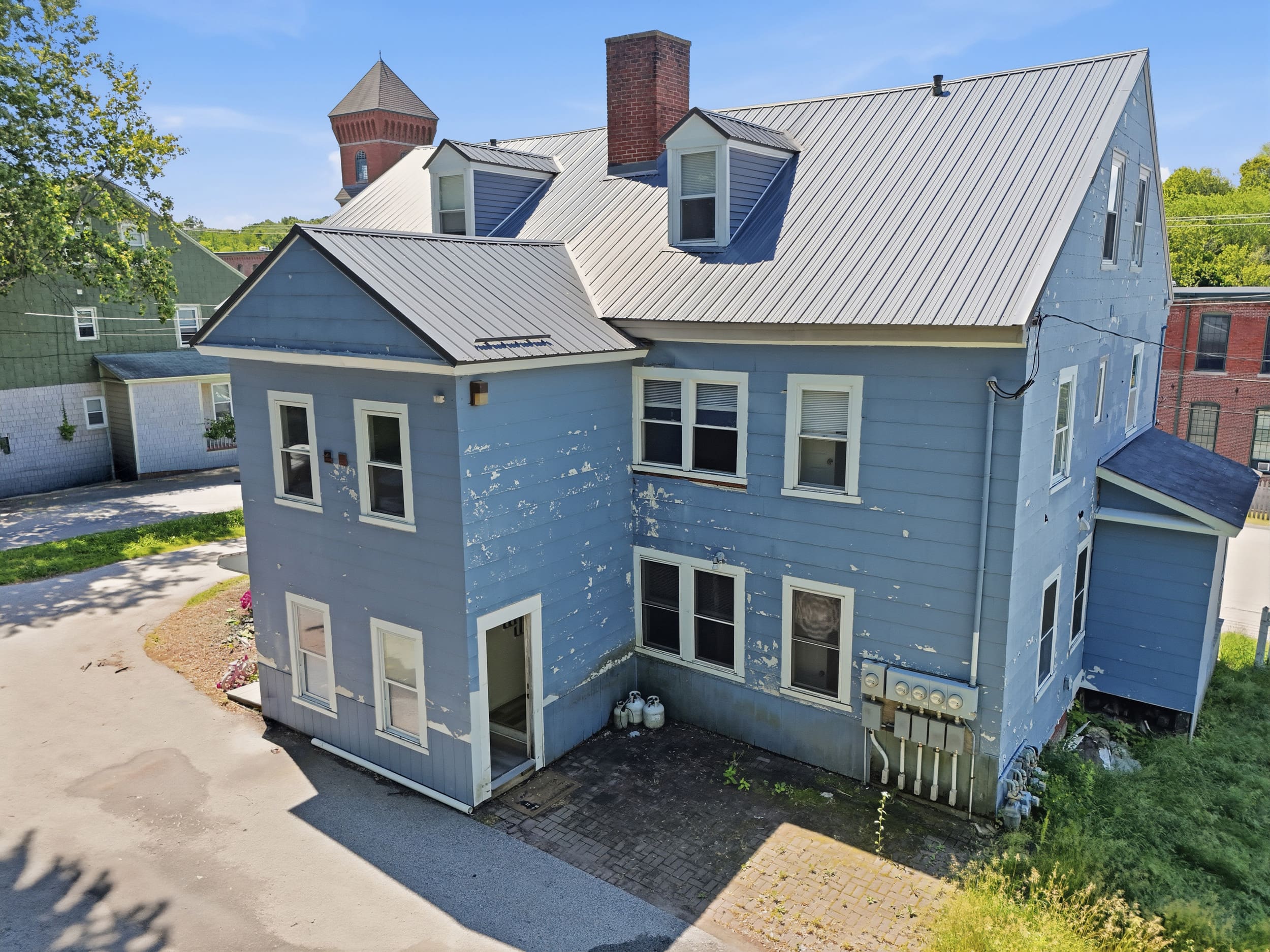 A multifamily portfolio in the heart of Pembroke