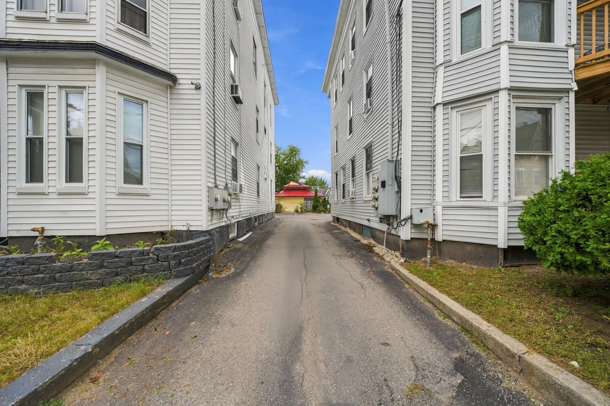 Fully Occupied 6-Unit Multifamily Investment | Manchester, NH